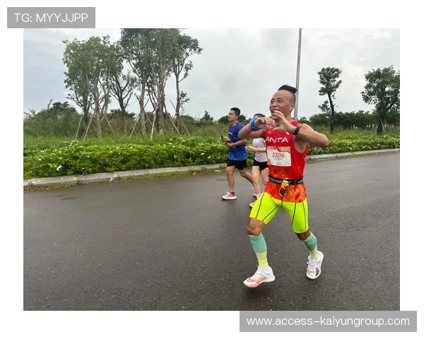 胡志明市马拉松:越南本土跑者再创佳绩!,越南胡志明街拍 胡志明市马拉松:越南本土跑者再创佳绩!,越南胡志明街拍